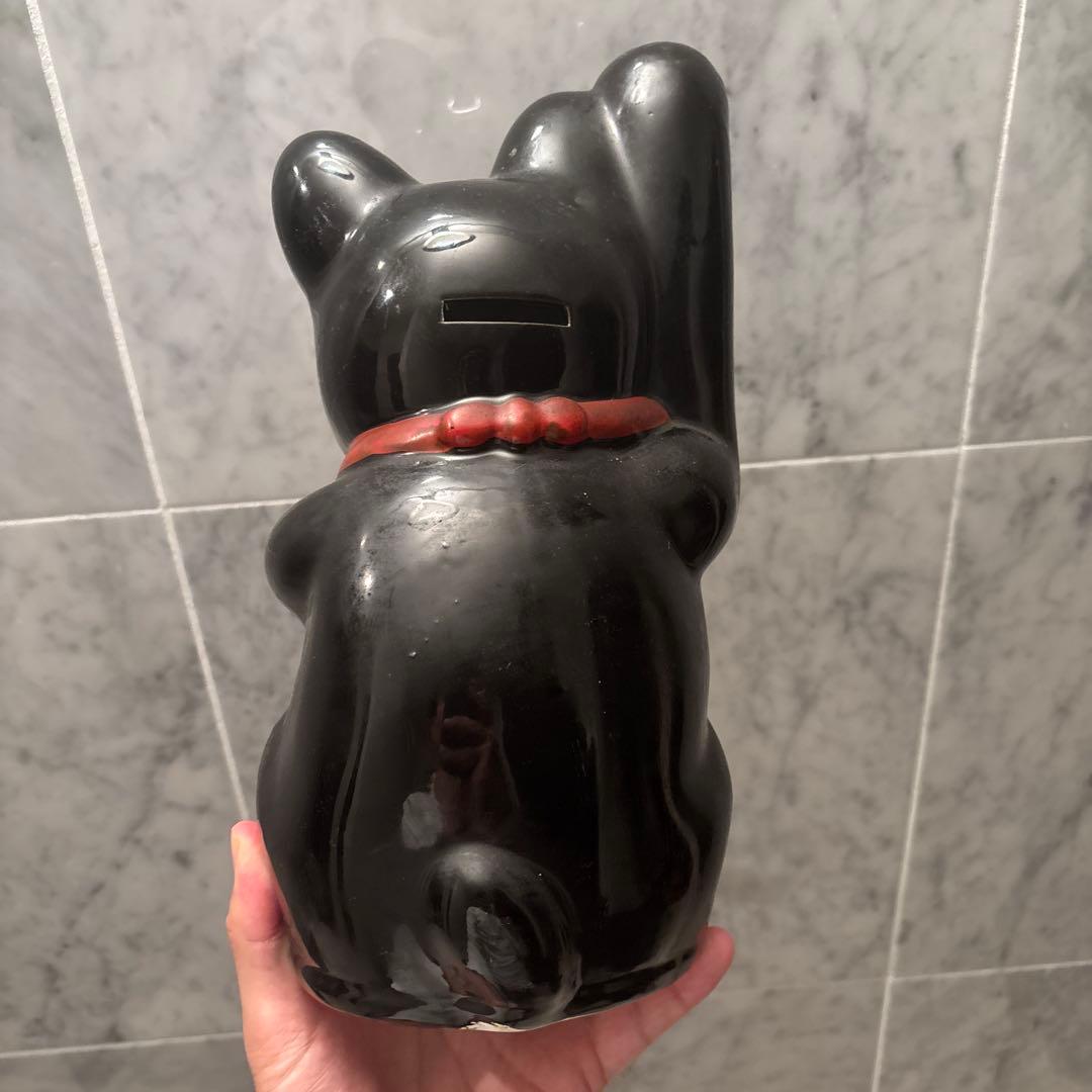 アンティーク手描きの瞳やふっくらとしたお顔が美しい招き猫