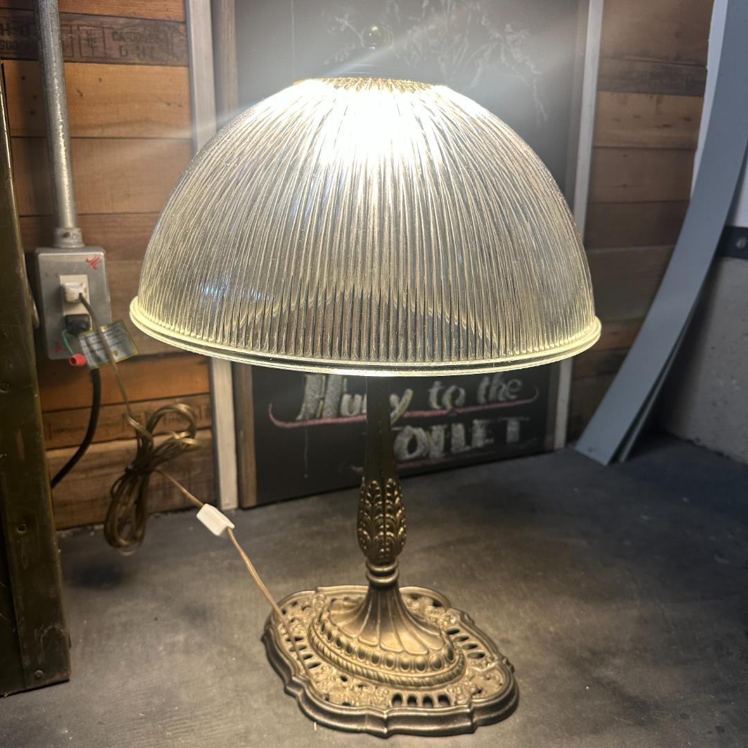 てってっ　ヴィンテージ LEVITON製 デスクランプグラスシェード真鍮製