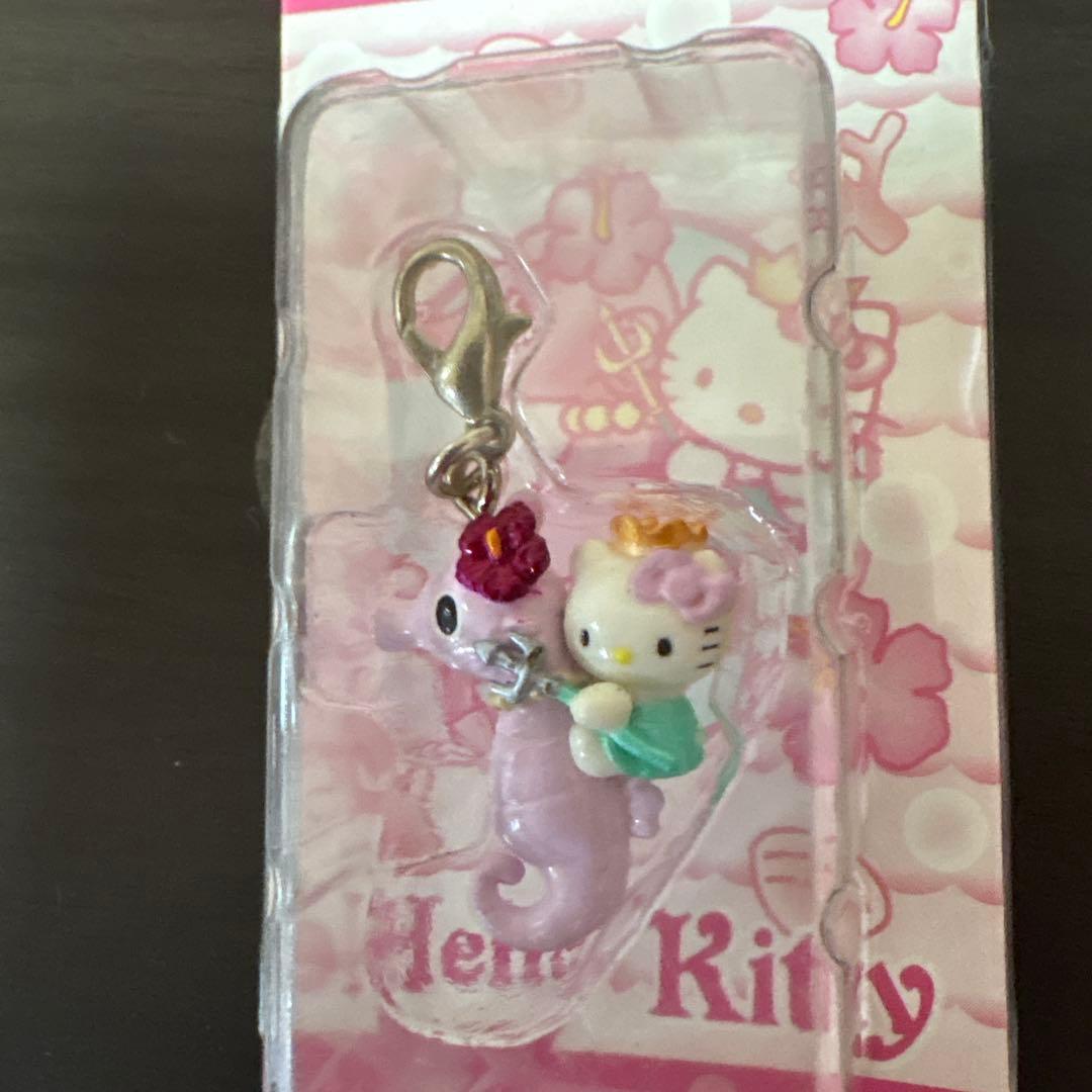 ハローキティ　タツノオトシゴ　ファスナーマスコット