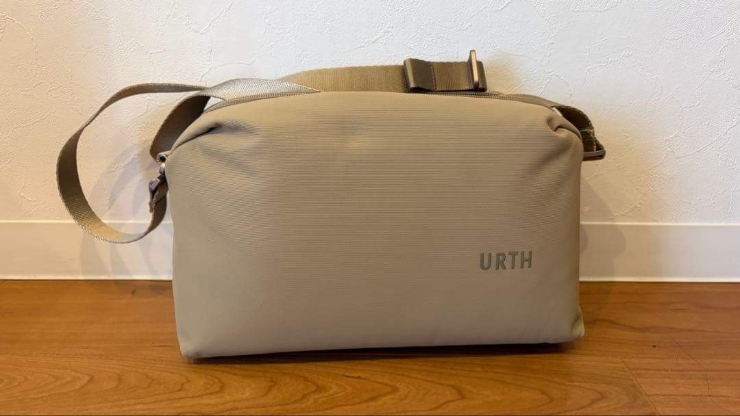 URTH Dolomite 5.1L カメラスリングバッグ　最終値下げ