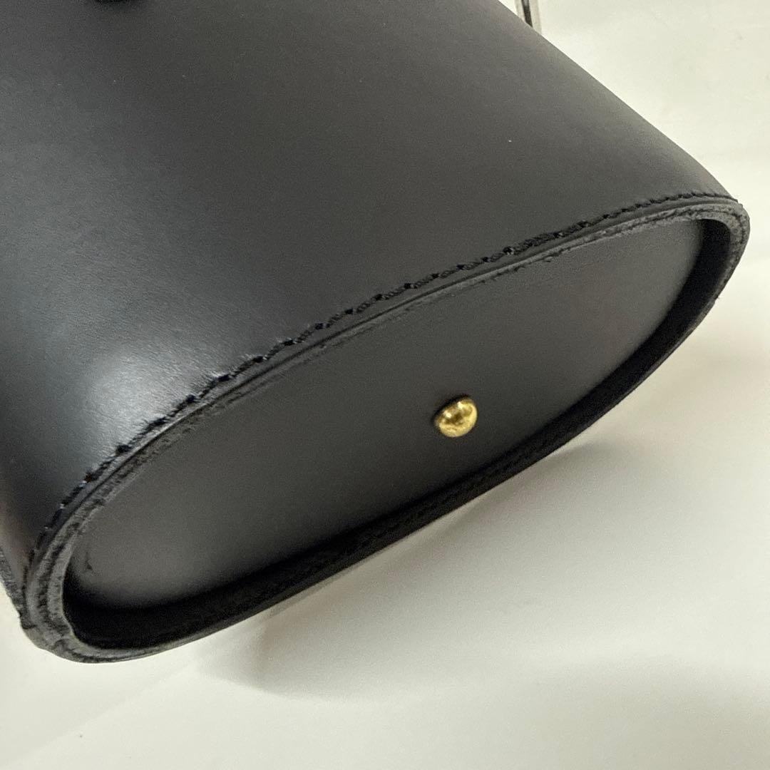 Herz ヘルツ レザー バケツ　巾着　トートバッグ　ハンドバッグ ブラック