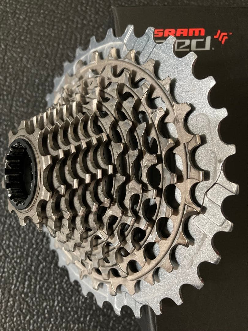 SRAM RED 12速スプロケット 10-33T