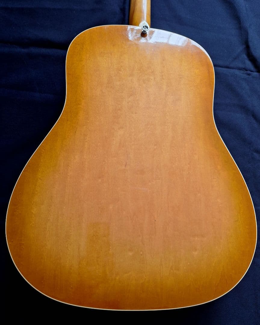 GRECO D-800 ? リゾネーター ギター