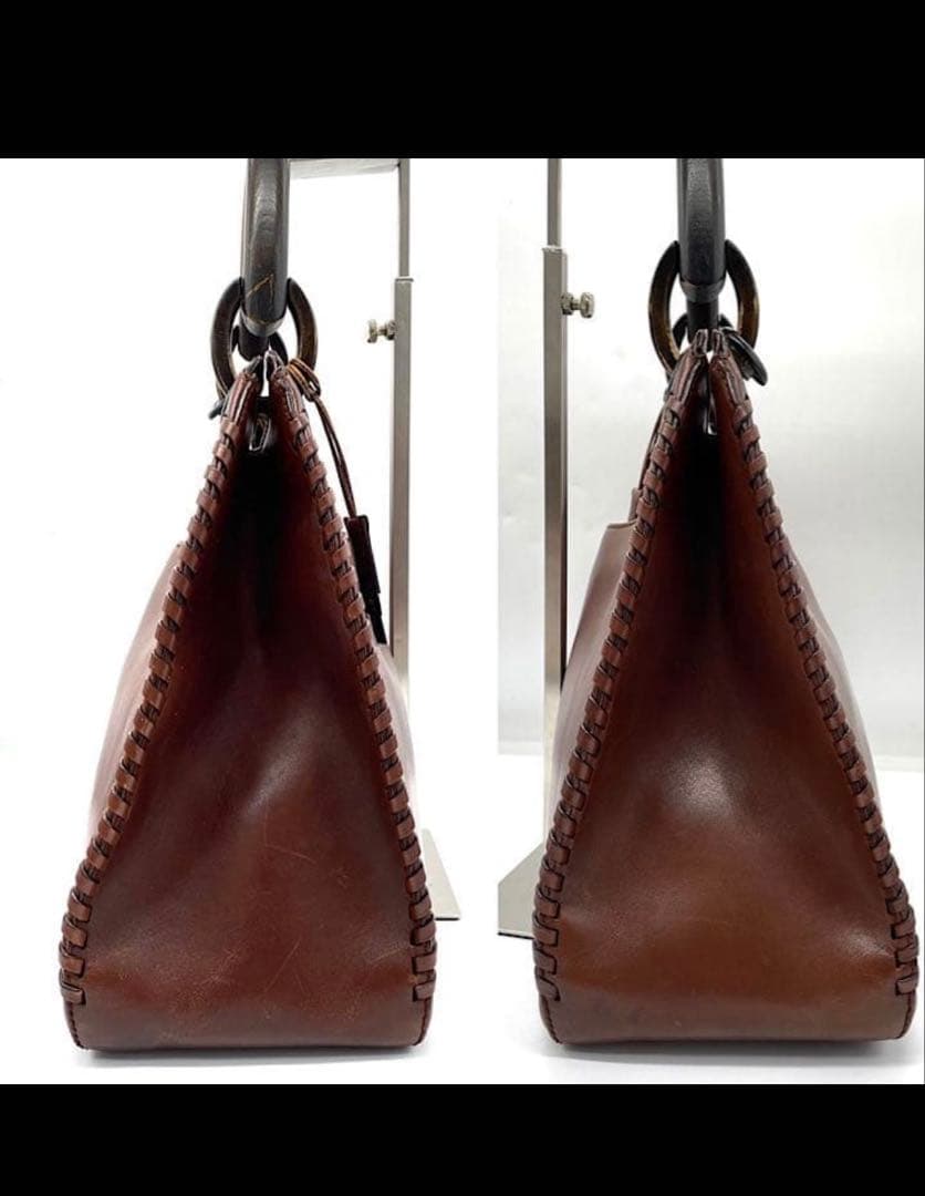 【美品✨】GUCCI ハンドバッグ　ウッドハンドル　チャーム　レザー　ブラウン