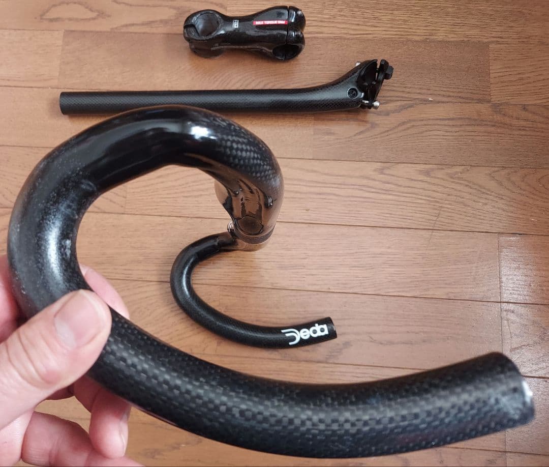 ロードバイク用 カーボンパーツ　3点セット 中古美品グロスブラック