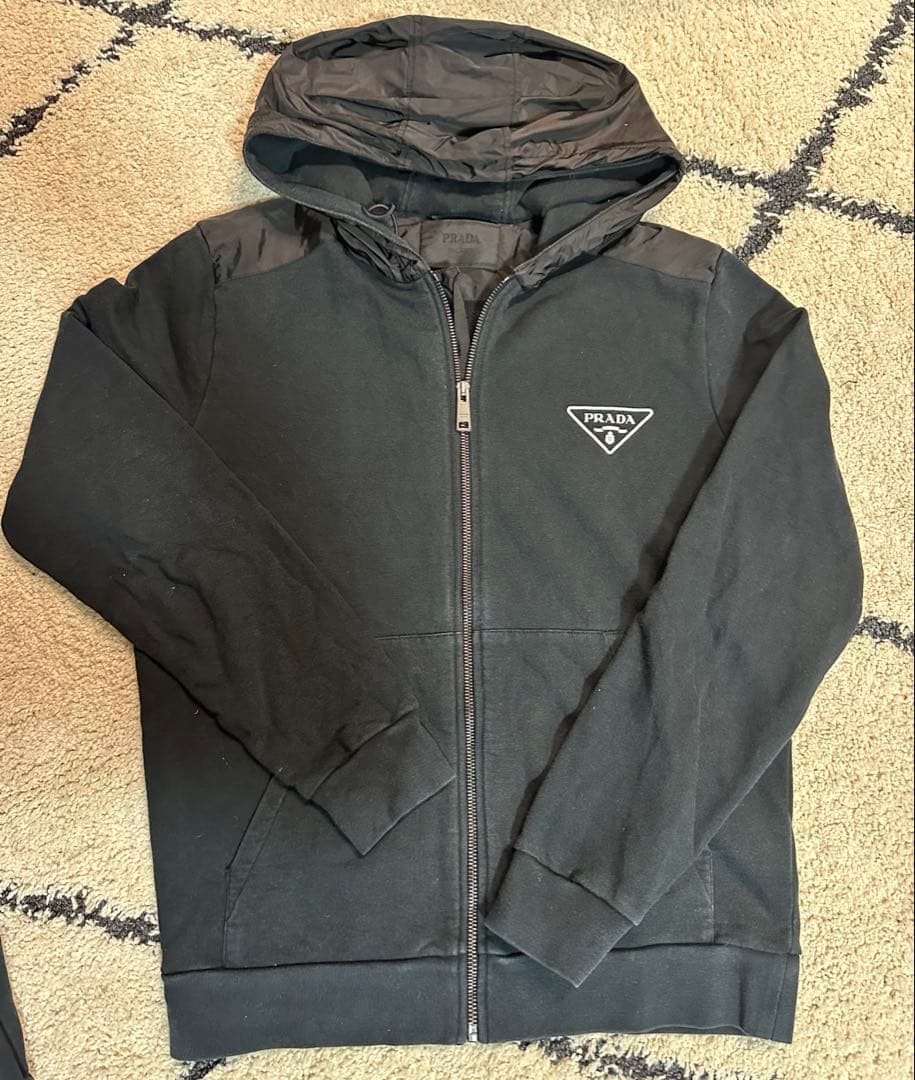 PRADA メンズ セットアップ