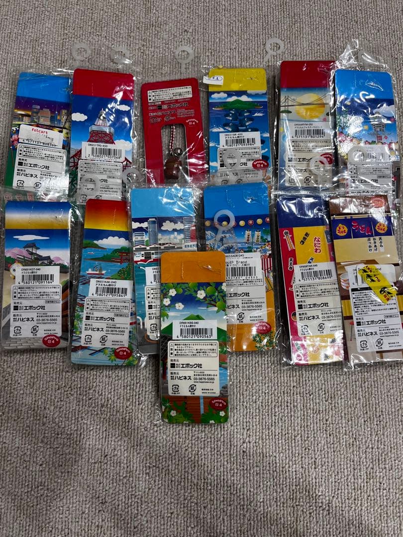 「どこでもドラえもん」のご当地ストラップ　13個セット