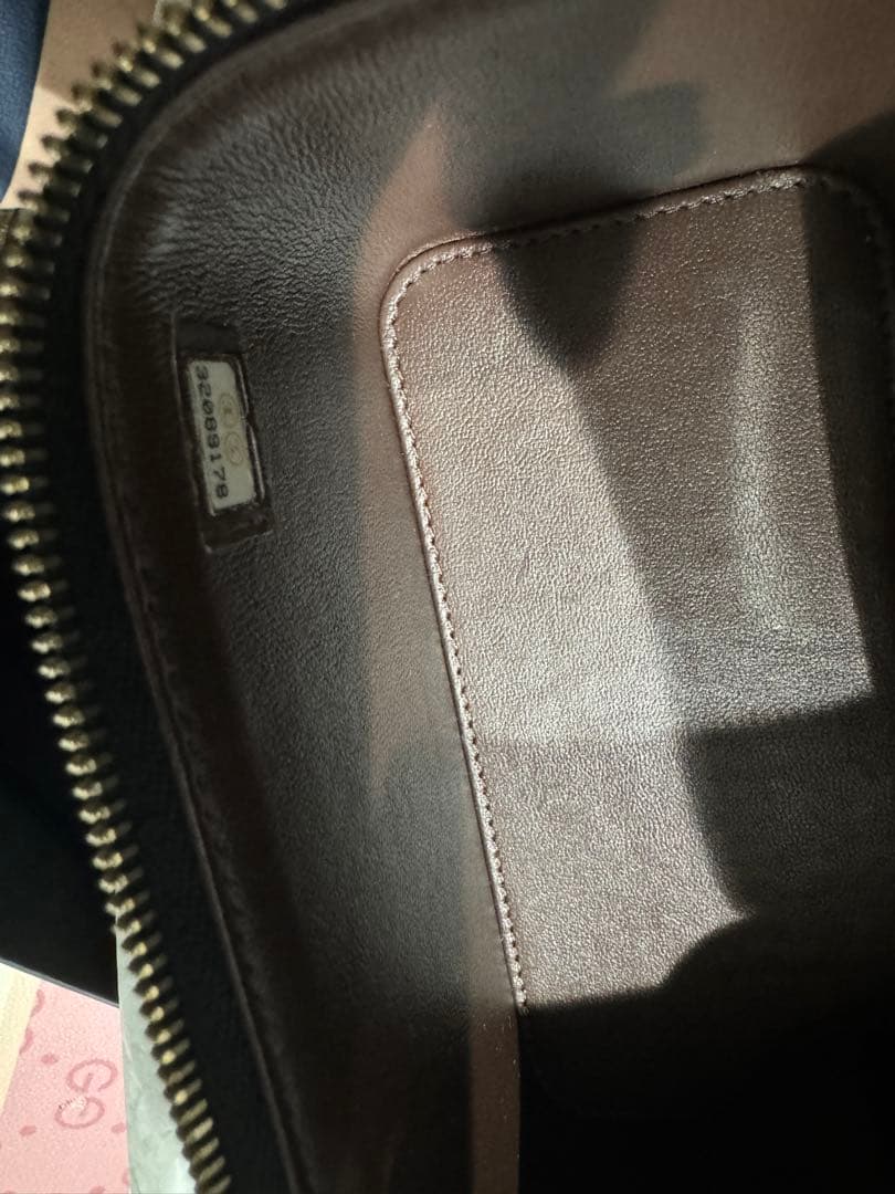 美品　CHANEL シャネル　ブラック キルティング ボディバッグ