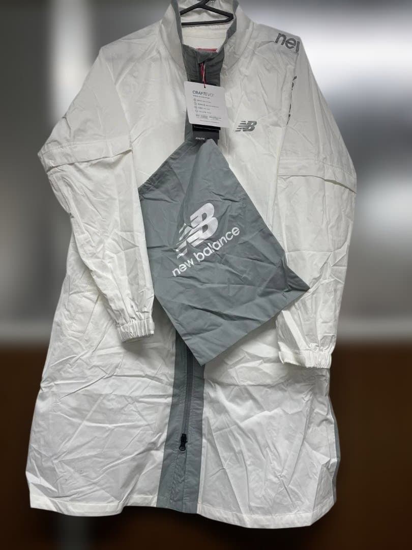 New Balance レディース レインウェア Mホワイト/グレー