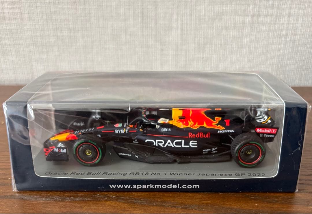 F1日本GP2022 Winner/Mフェルスタッペン/スパークミニカー1/43