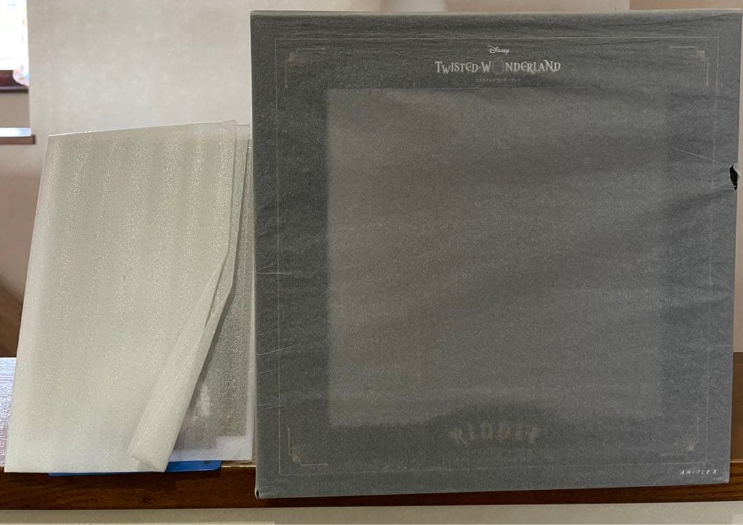 ツイステ　リドル　フィギュア　特典