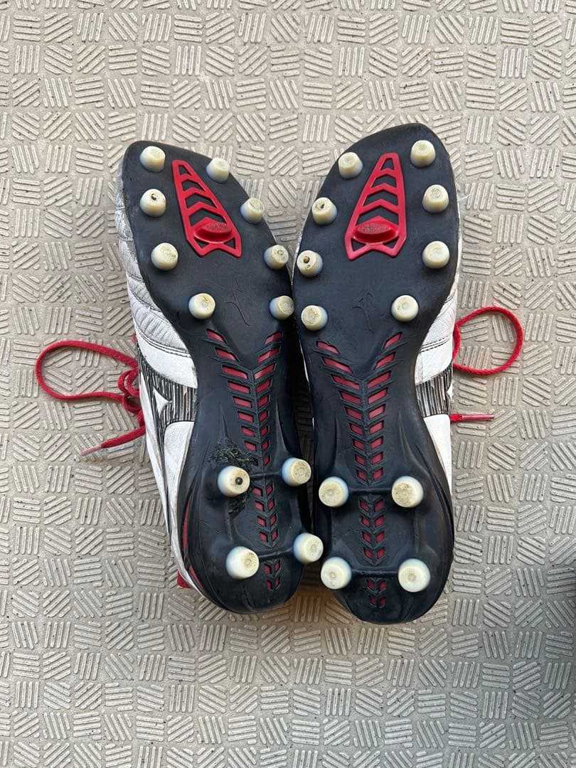 ササッカースパイクモレリア3 ホワイト/レッド