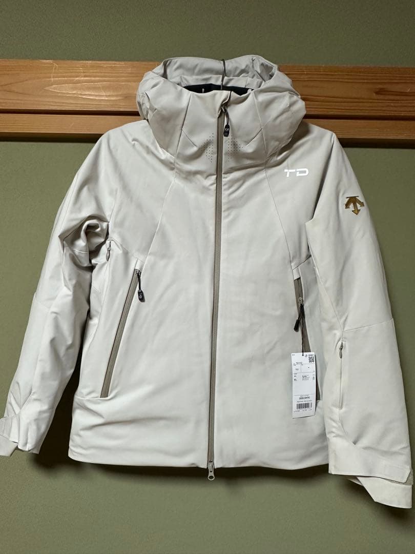 TD スキーウェア 上下セット オフホワイト　チームデサント　デサントメイト