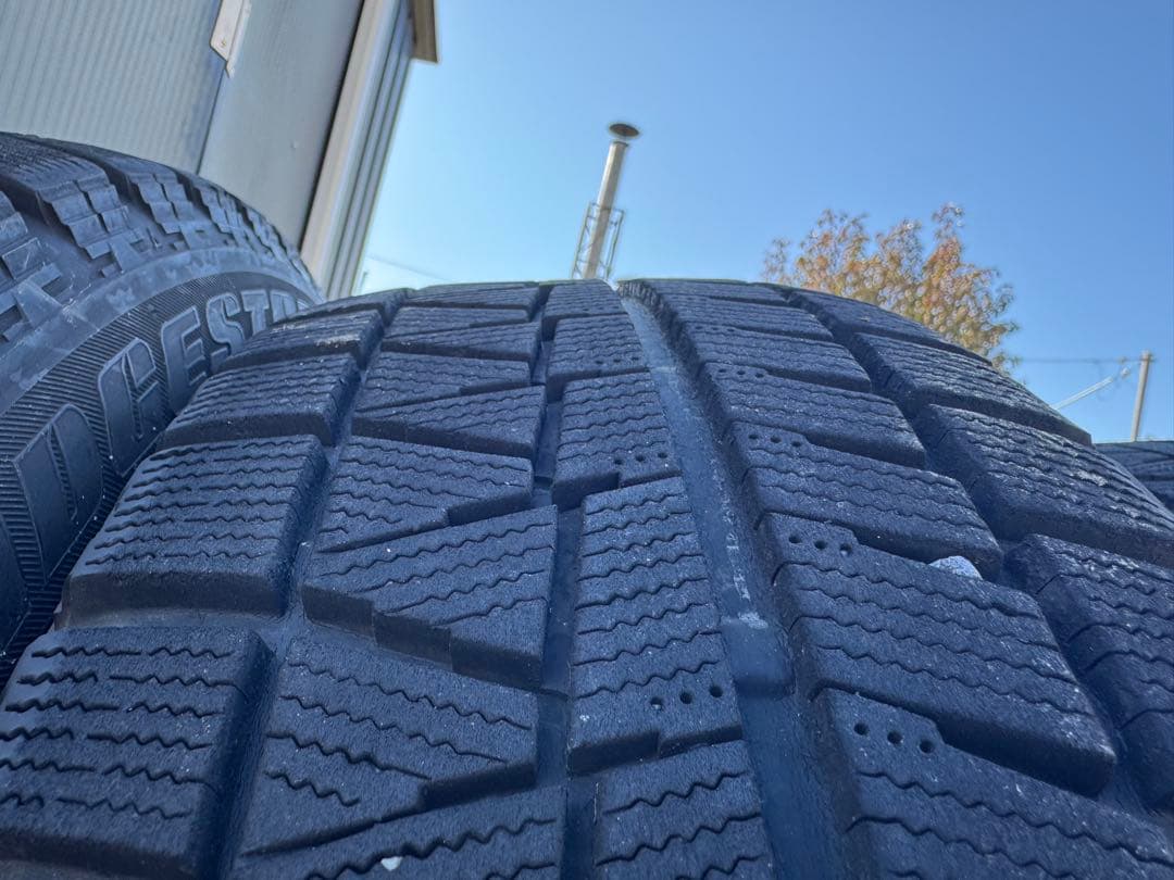 ブリヂストン ブリザック スタッドレスタイヤ・ホイール 4本 215/65R16