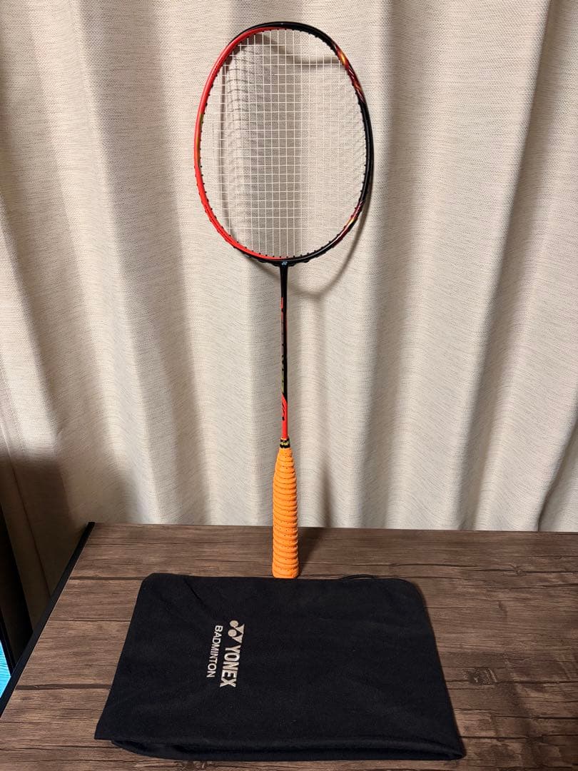 YONEX　ヨネックス　ASTROX　７７　アストロクス　７７