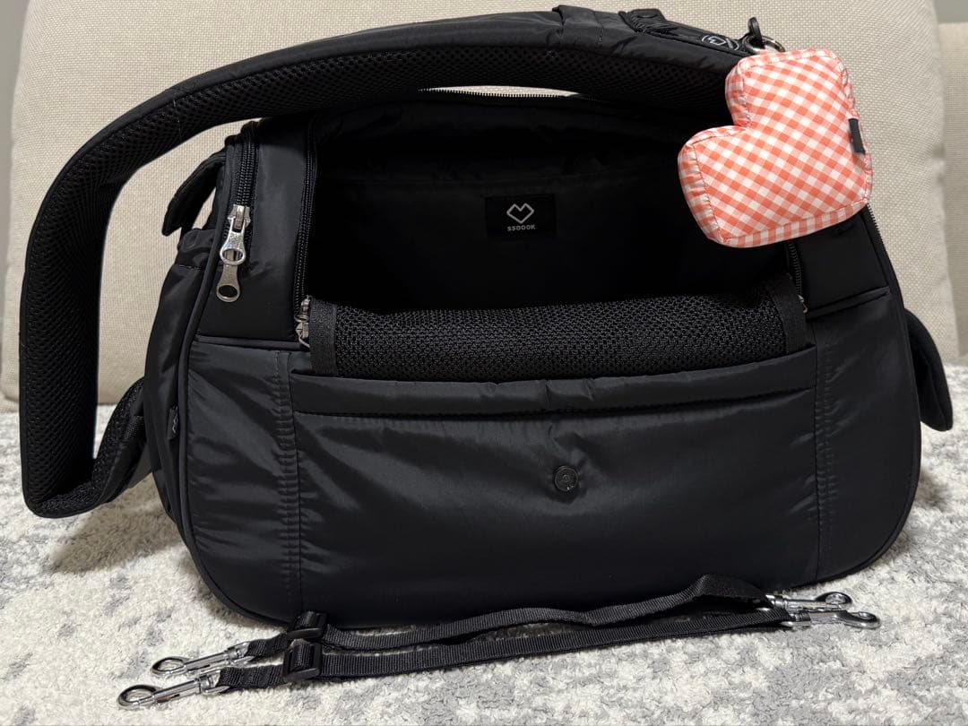 SSOOOK スリングバッグ　ブラックS ハートキーリング付き