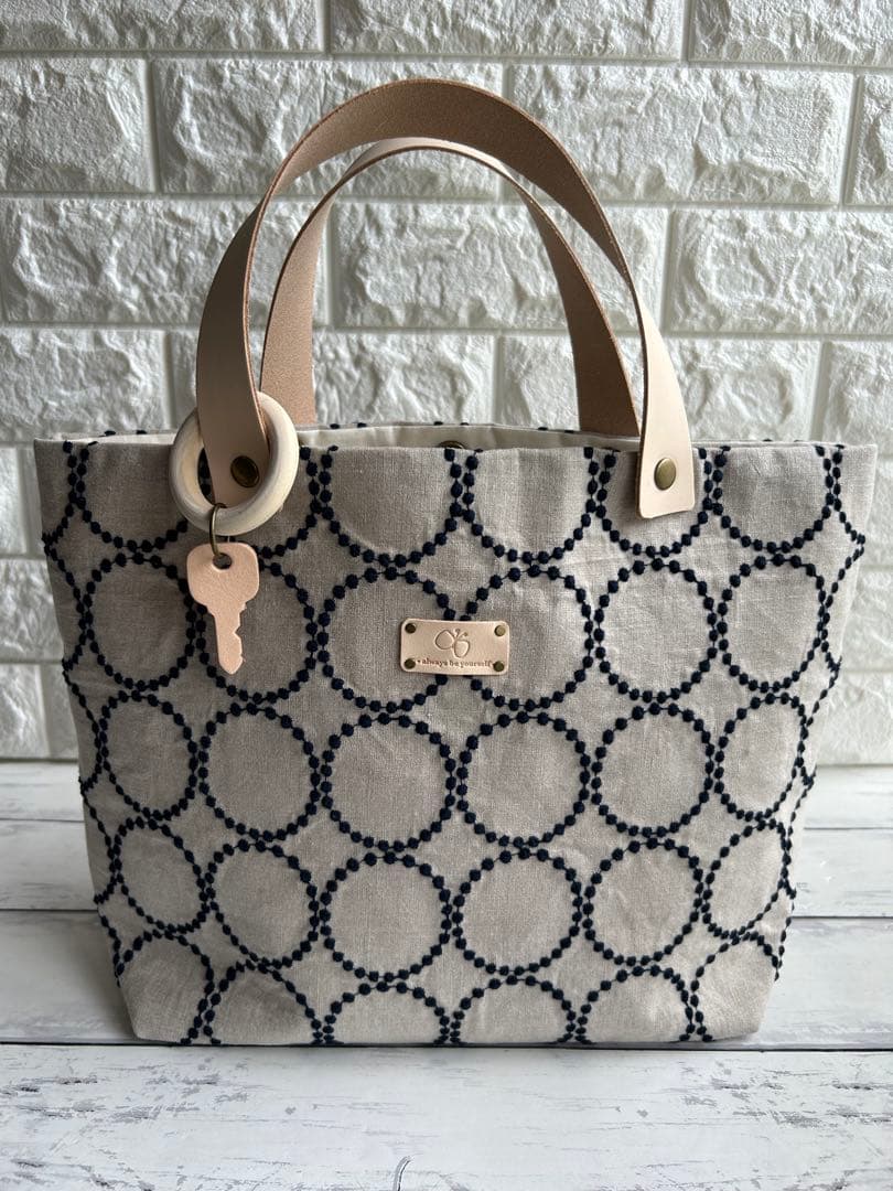 【694】ミナペルホネン　タンバリン　トートバッグ　持ち手極太