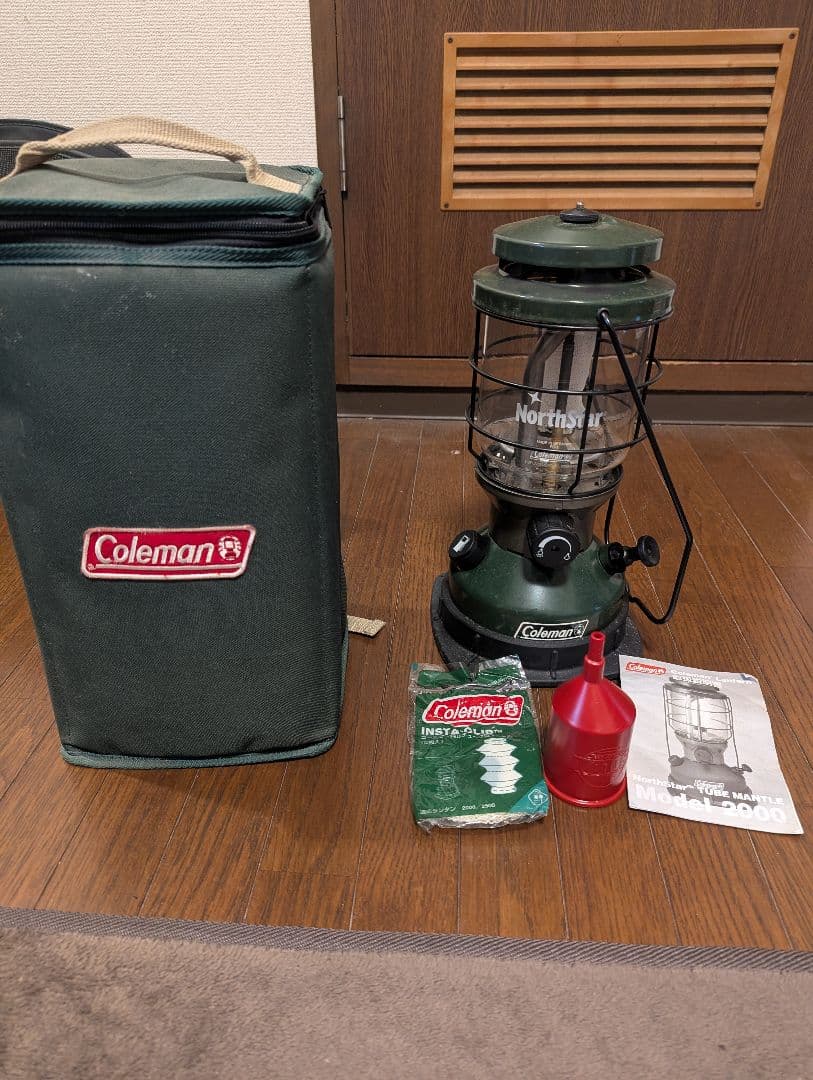 ☆明るい!!　Coleman ノーススターガソリンランタン 収納ケース付き☆
