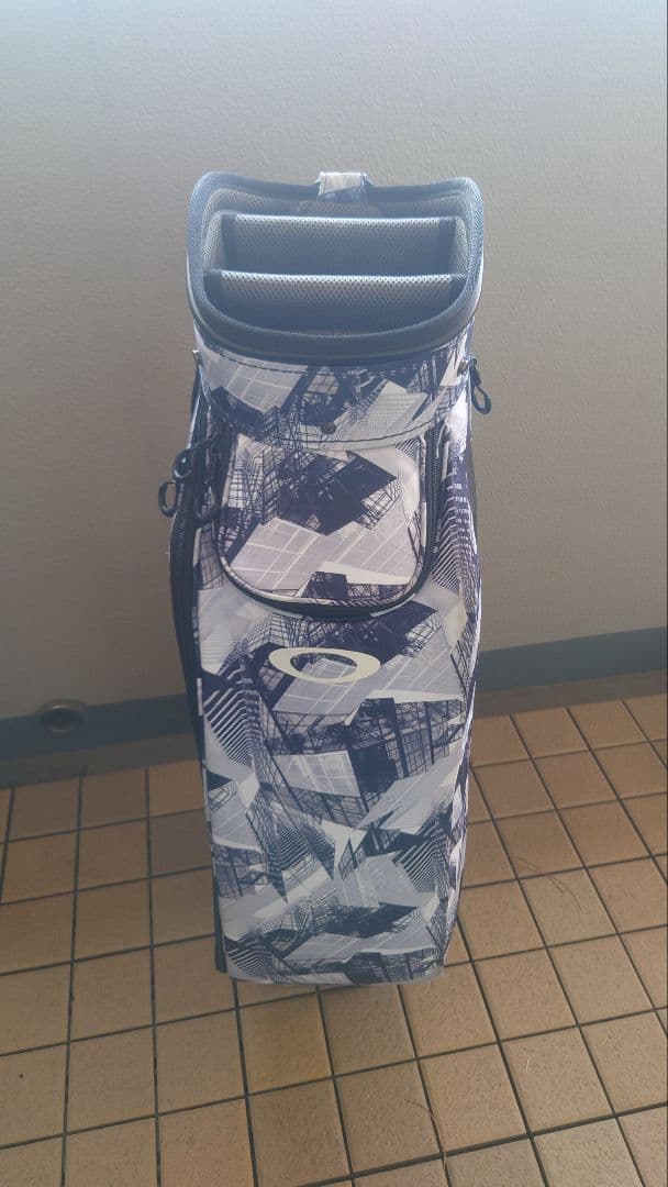 OAKLEY BG キャディーバッグ 13.0 WHITE DIGITAL