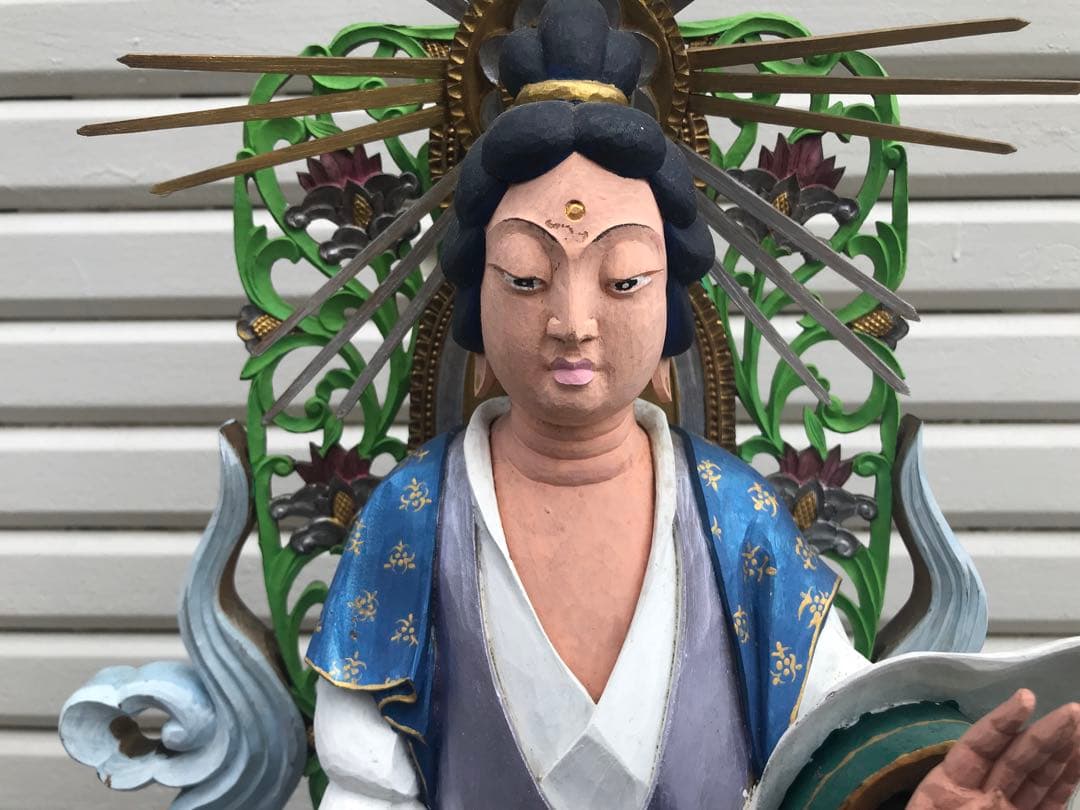 観音像　木彫　彩色仏像　全身　置物