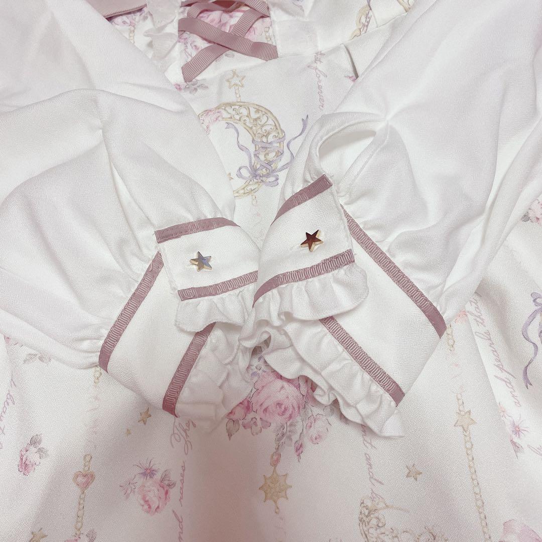 新品タグ付♡リズリサ♡ジュエリー柄セットアップ♡ホワイト♡