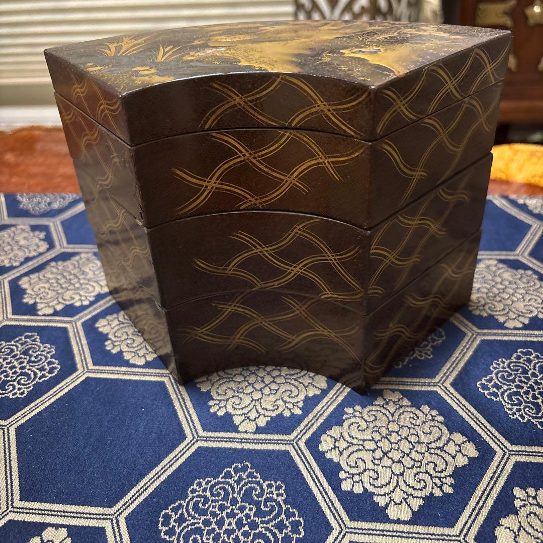 金箔の鳥の絵柄 漆器 重箱