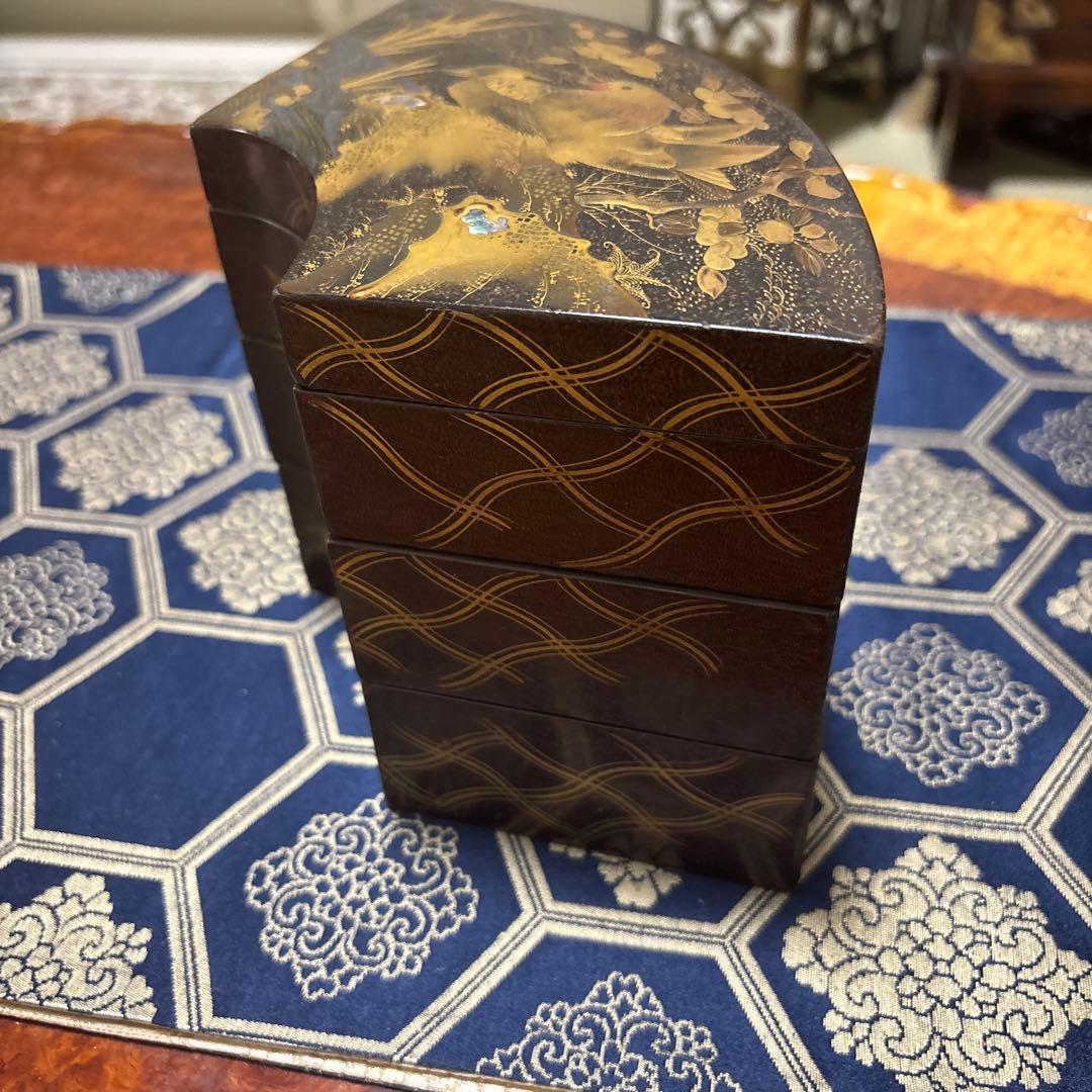 金箔の鳥の絵柄 漆器 重箱