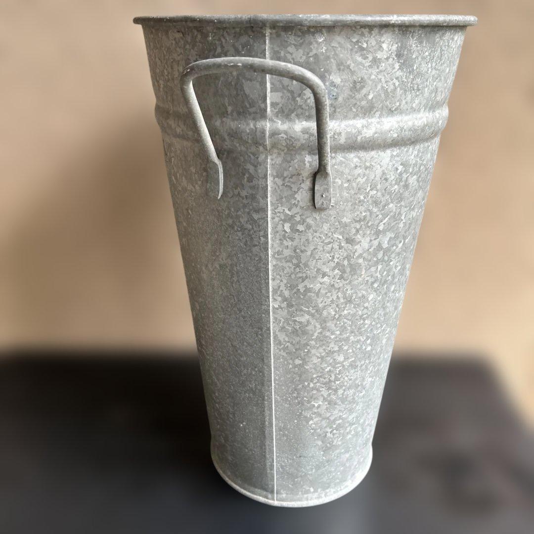 フラワーバスケット　傘立て　亜鉛メッキ　ブリキ