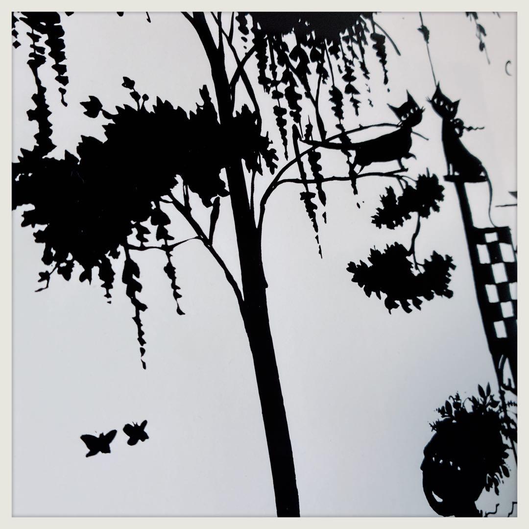 BJORNWIINBLAD シルエット春の絵 シックな黒の特別な額に入れて