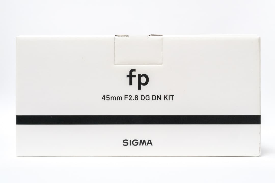 SIGMA fp 45mm F2.8 DG DN KIT＋予備バッテリー3個ほか