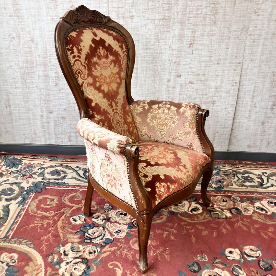 ②アンティーク ロココ様式 木製花柄アームチェア 一人掛けソファー リベット打ち