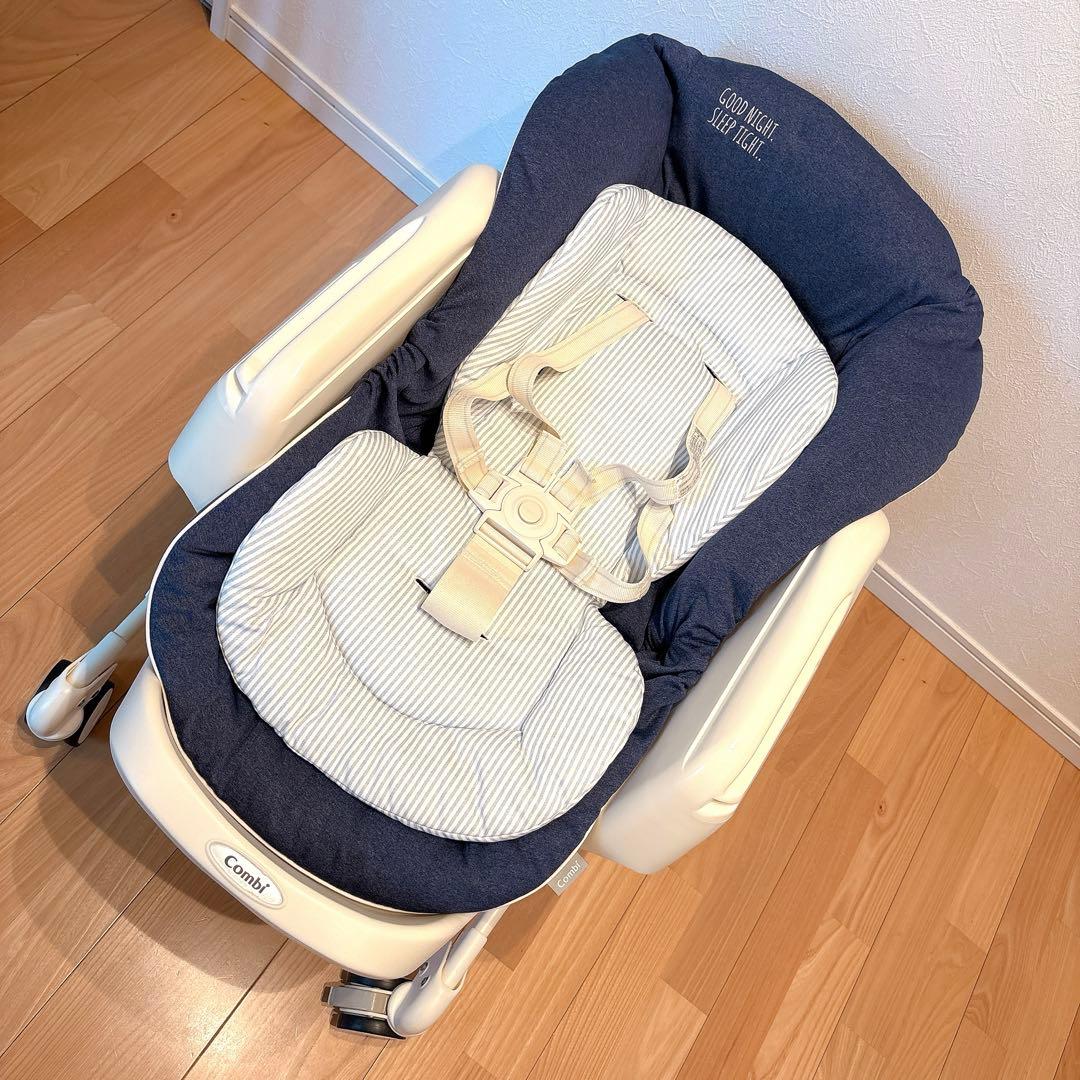 コンビ　電動ハイローチェア　ネムリラ4キャス　AUTO SWING combi