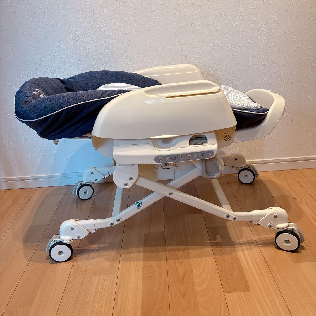 コンビ　電動ハイローチェア　ネムリラ4キャス　AUTO SWING combi