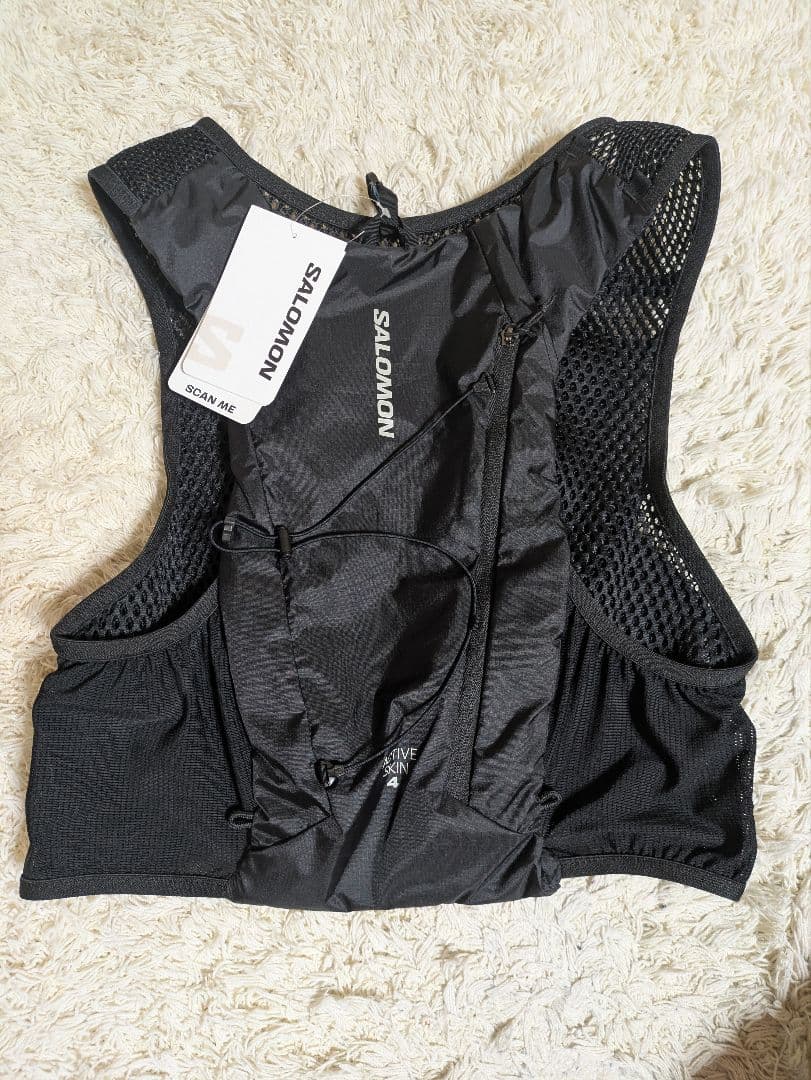 PIZZA　SALOMON ACTIVE SKIN 4 ベストXL