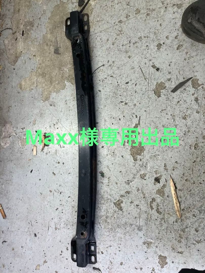 ER34 スカイライン フロントバンパー アッパーリテーナー レインホース