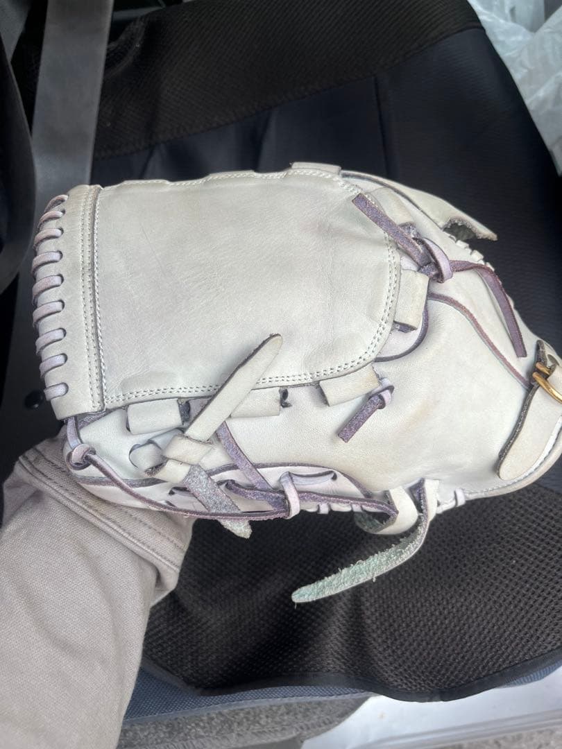 ミヤマホワイト 野球硬式グローブ左今だけ値下げしてます❗️9日まで❗️