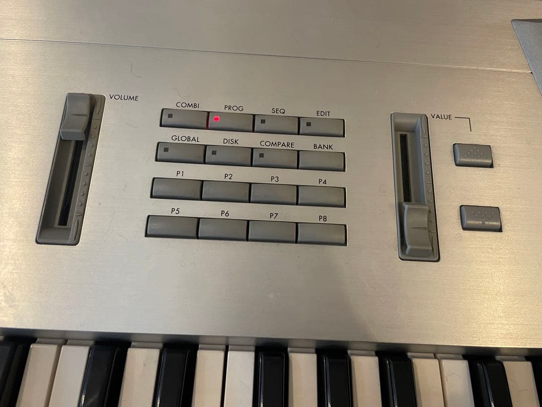 Dora　KORG TRINITY PRO トリニティ プロ 76鍵