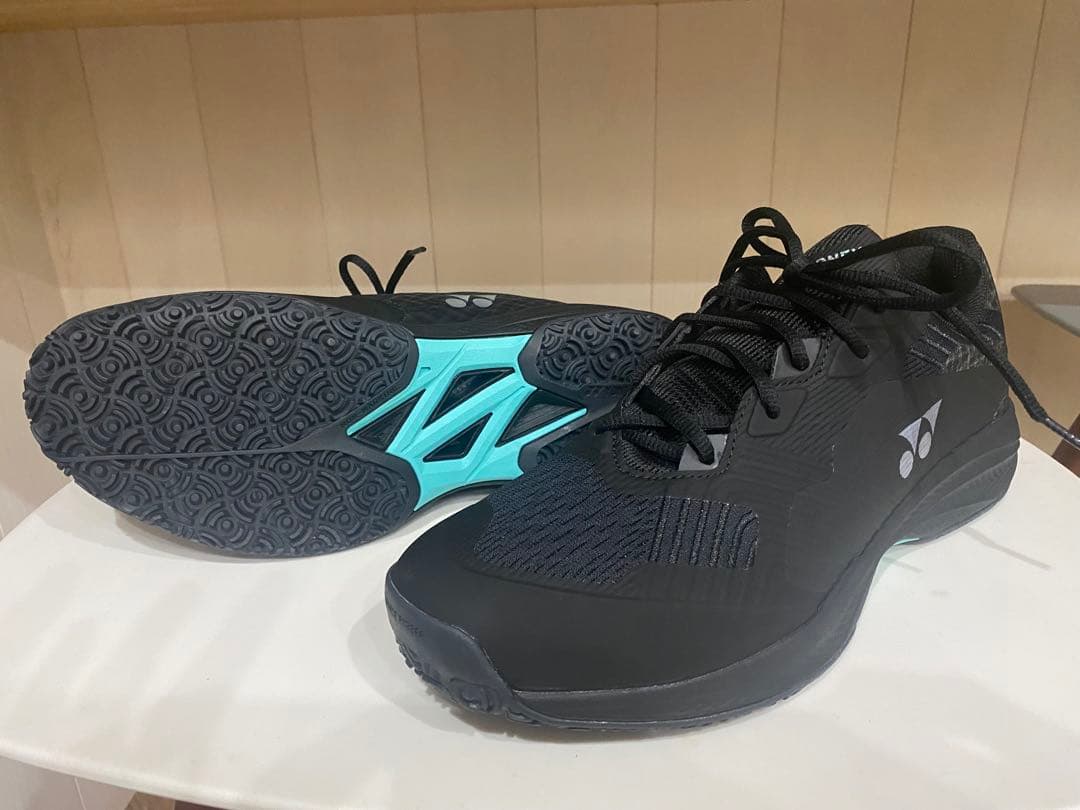 新品ヨネックス　パワークッションソニケージワイド　27.0cm