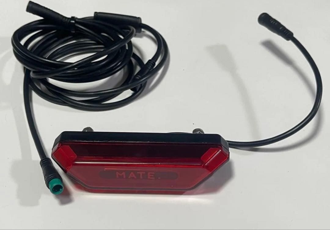 リアテールライト＆専用ハーネスセット＆アダプター