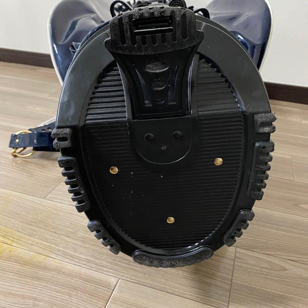 ムータマリンゴルフ　キャディバック　紺色　サメ