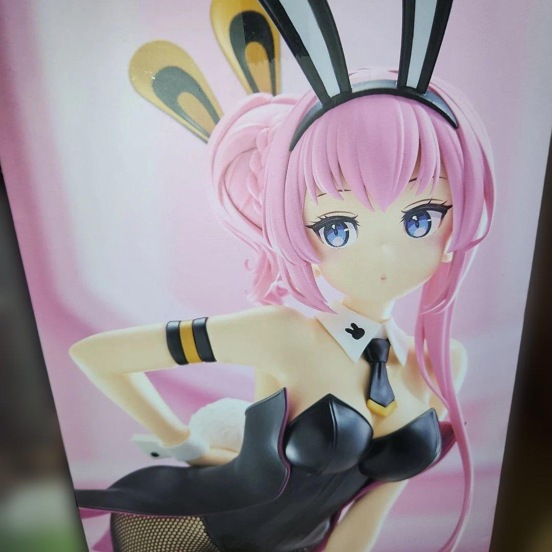 プロジェクトセカイ　初音ミクと巡音ルカ　#白るまんどのフィギュア