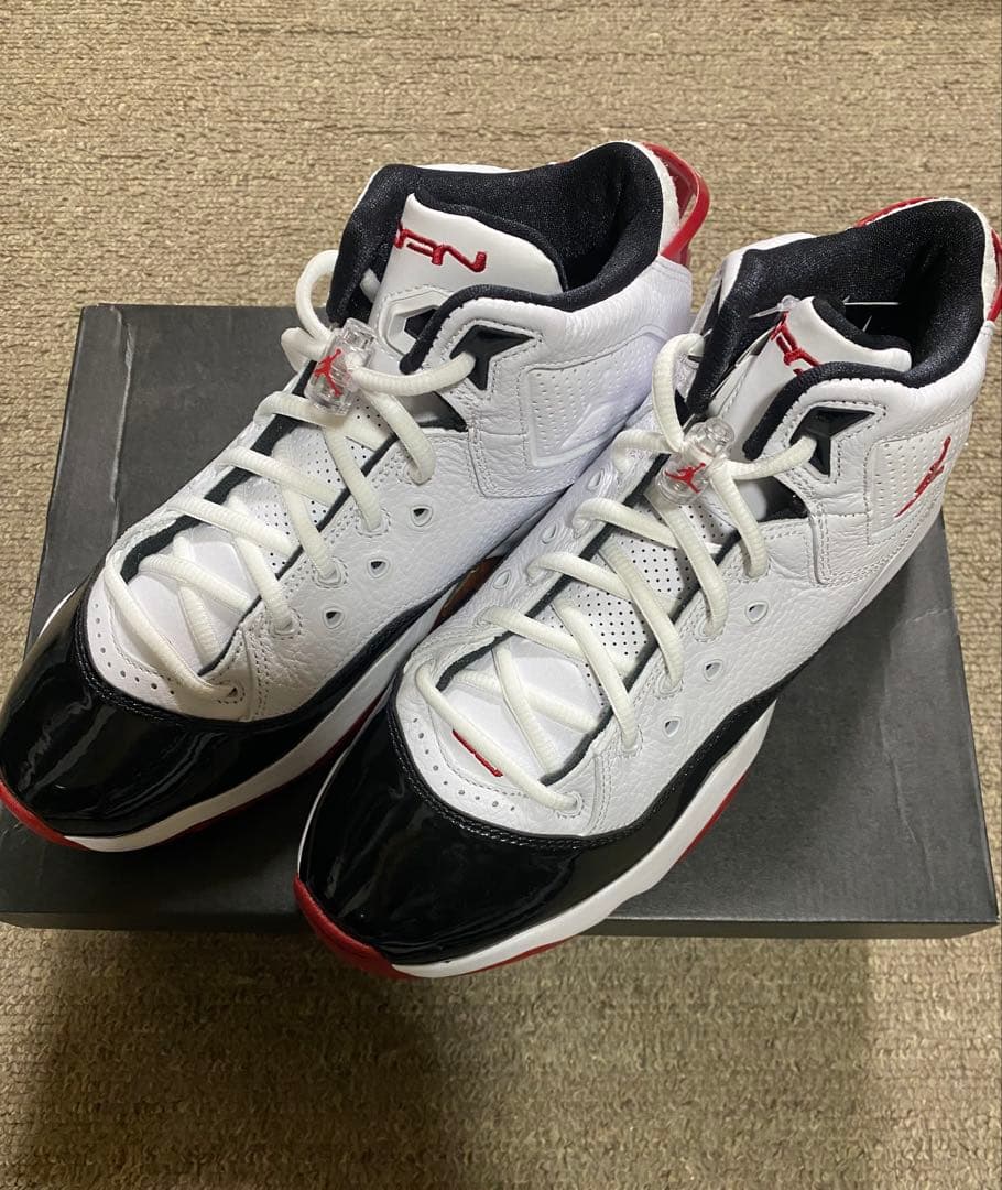 新品 未使用NIKE ナイキ　ジョーダン　JORDAN B’LOYAL