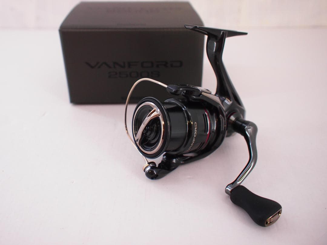 64▢シマノ 24ヴァンフォード2500S NH0521-10