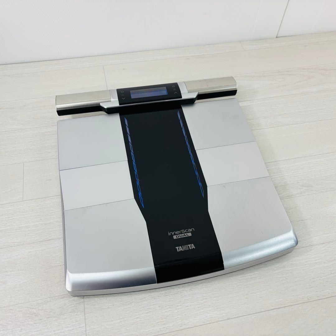 タニタ　RD-801 体重計　インナースキャン　デュアル 体組成計　2020年製