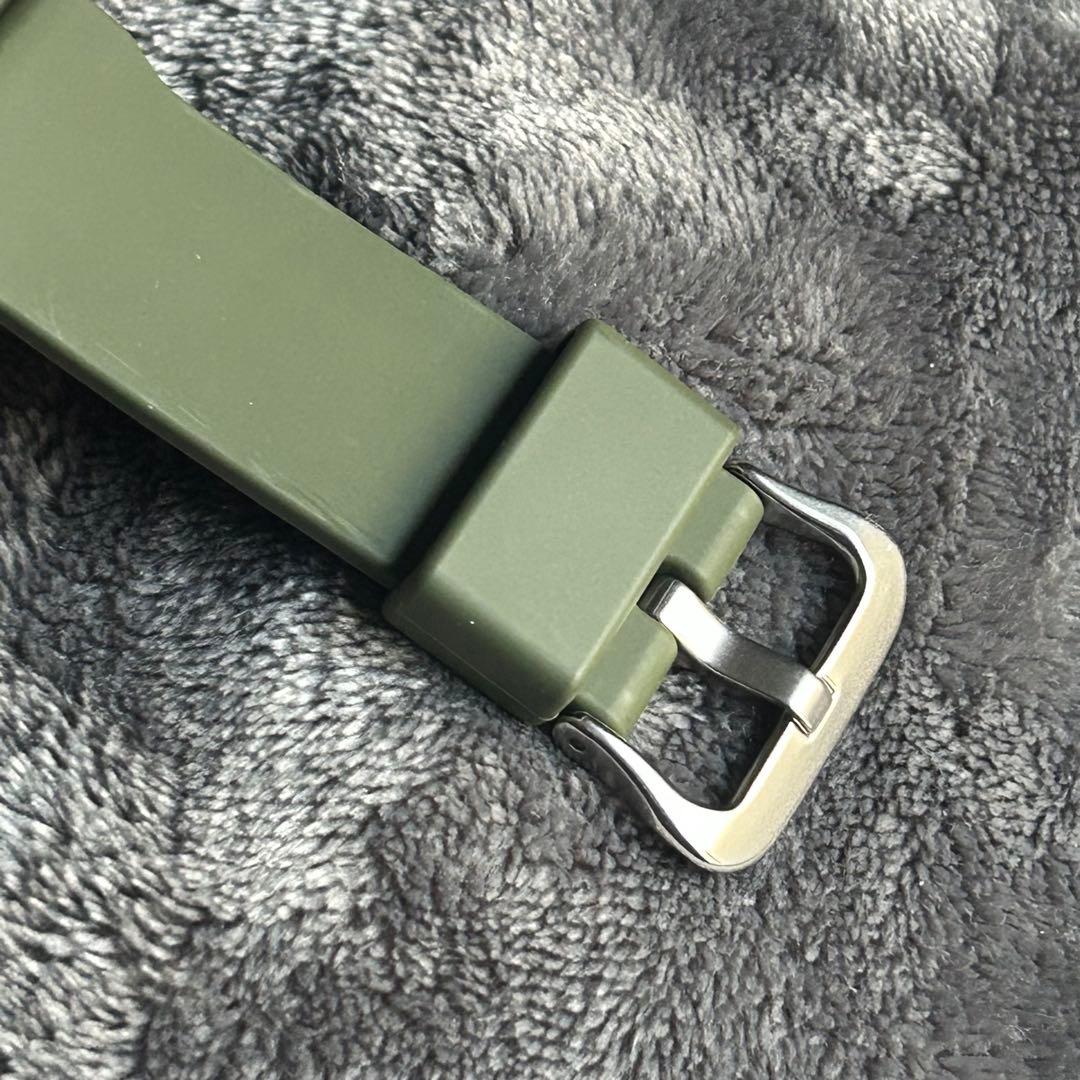 メタル×ミリタリー GM-5600B［美品］カーキグリーン G-SHOCK