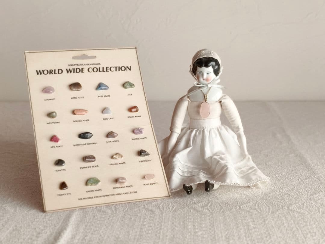 * vintage gemstones ꕥ 天然石たちの標本