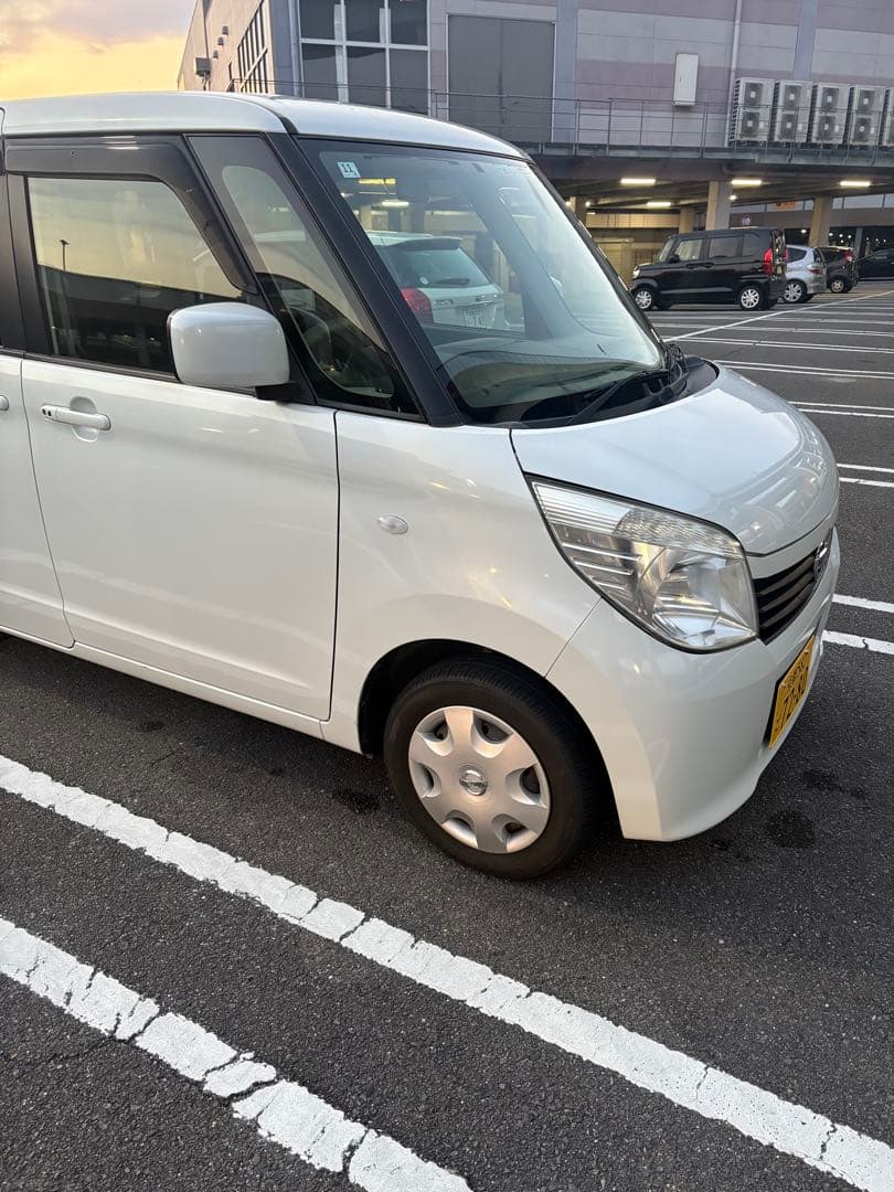 処分価格　日産ルークス　車検9年11月　低走行9万キロ代