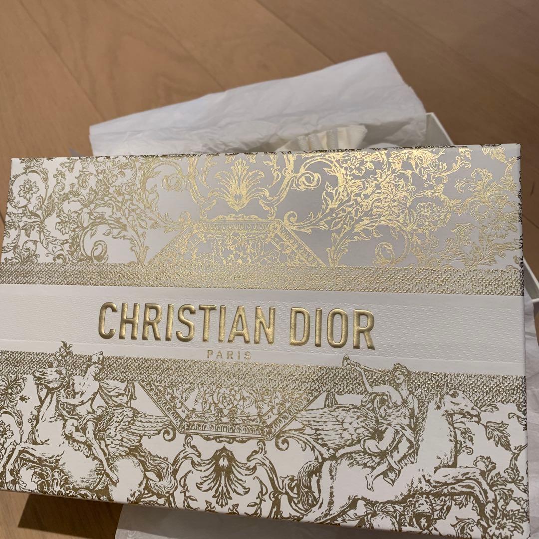 Dior クリスマスコフレ　2023年