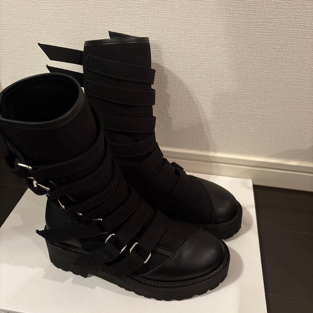 LIMI feuベルト付きブーツ 2025AW