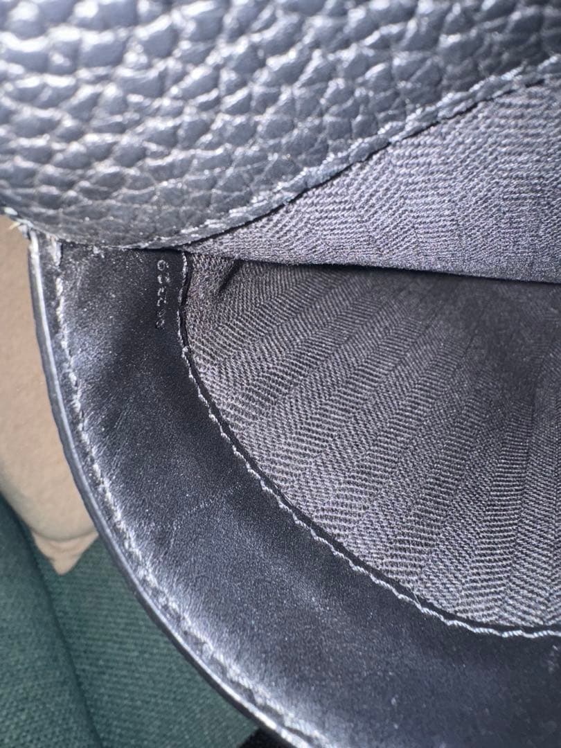 LOEWE バーティカルTポケット